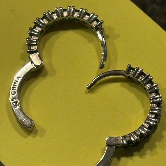 Chic sterling Silver Hoop Earrings with Emerald Accents - Picture 3 of 3